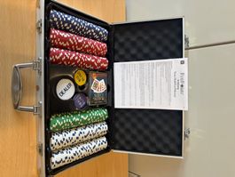 Propoker Texas Hold'em Pokerset gebraucht im Alukoffer