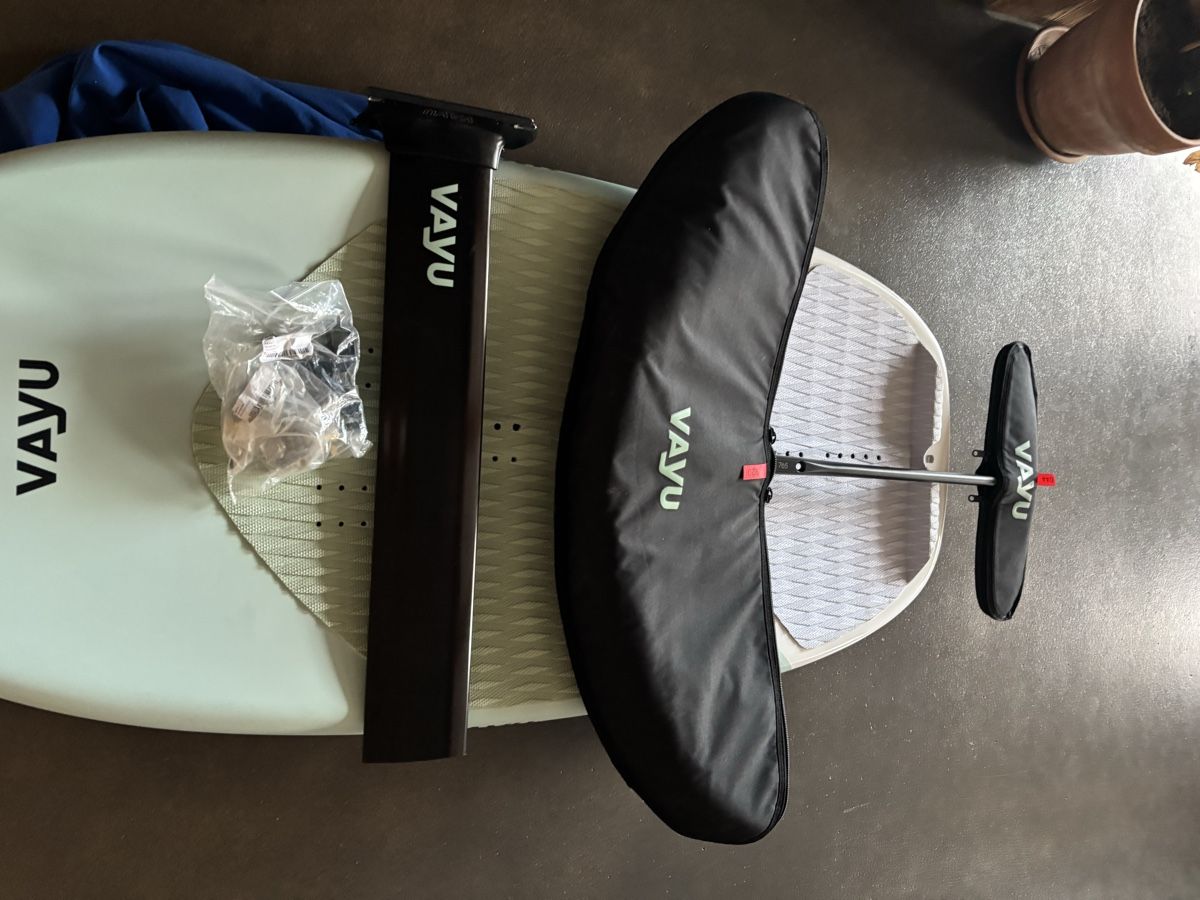 Tavole da surf e di nuoto: Vayu Foil Set inkl. Board &Wing – Usato da Aadorf venduto da freepro 5