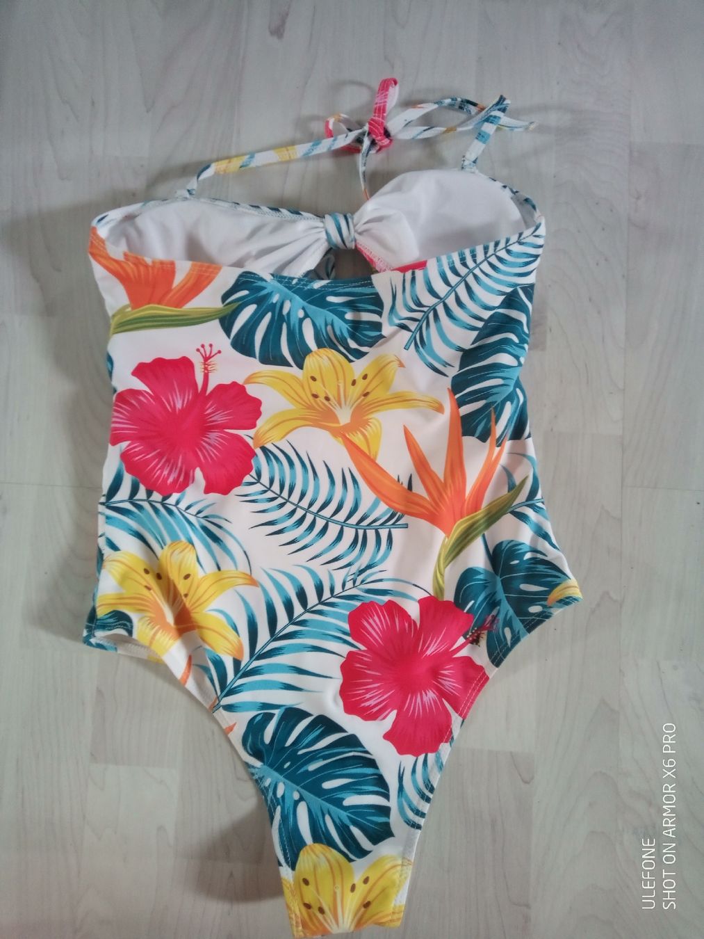 Costumi da bagno & Bikini: Sommerlicher Badeanzug mit Blumenmuster, Grösse M! – Usato da Volketswil venduto da Car1 3
