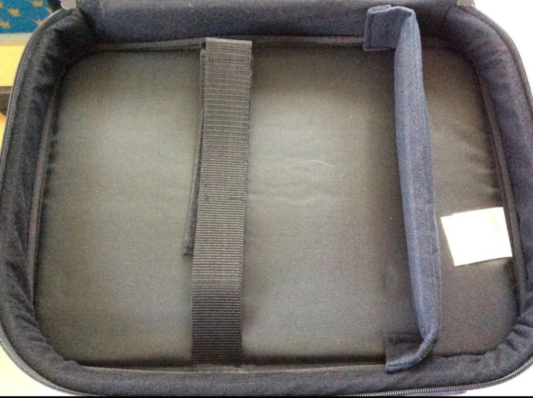 Borse: Laptop Tasche – Usato da Binz venduto da julijuli 2
