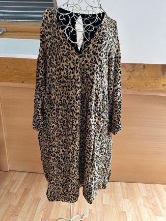 Zara Kleid