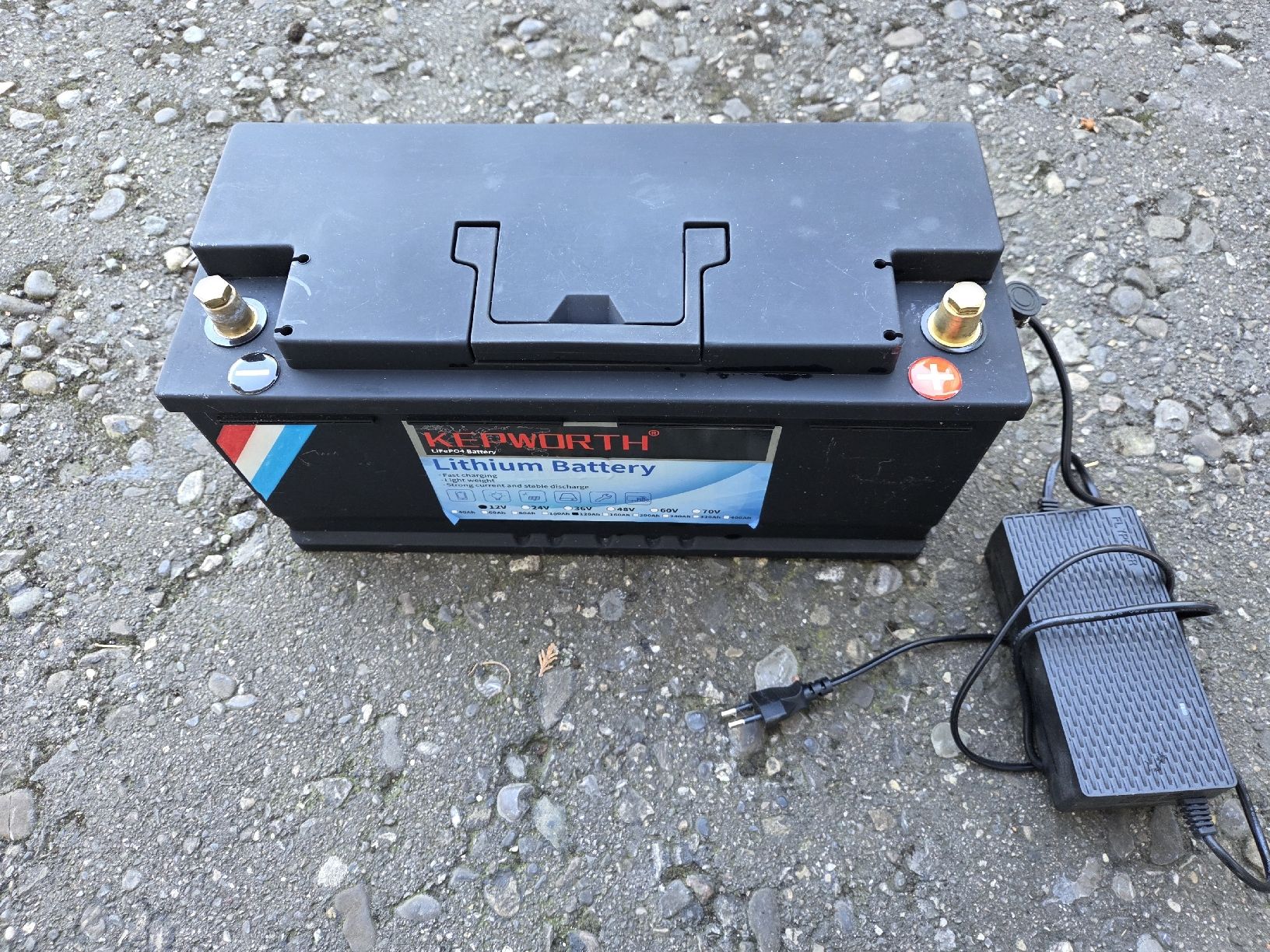 Dispositivi a energia solare: Lithium Batterie 12 Volt 120AH – Usato da Villmergen venduto da schluessel65 1
