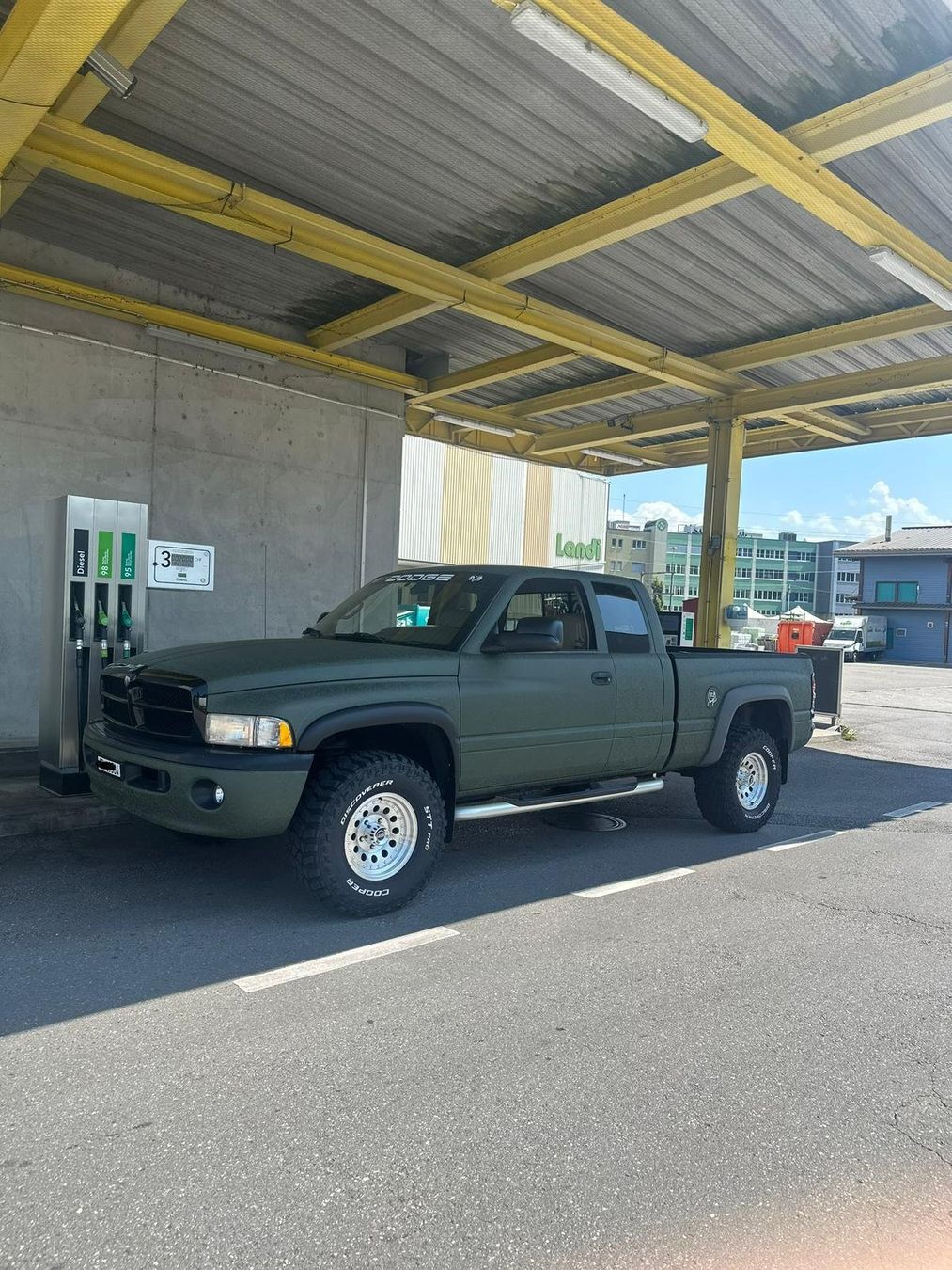 Dodge Autos: Dodge Ram 1500 5.9l V8 – Gebraucht aus Buchs SG von ClassicGarageHauser 2