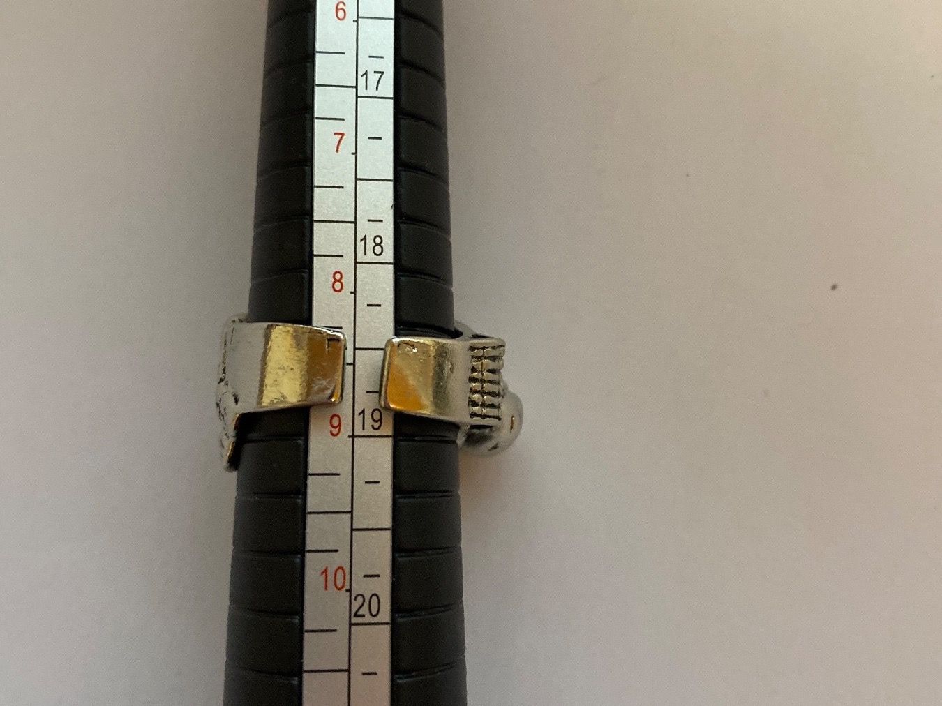 Anelli: Bague - Squelette – Usato da Le Brassus venduto da cinema13 2