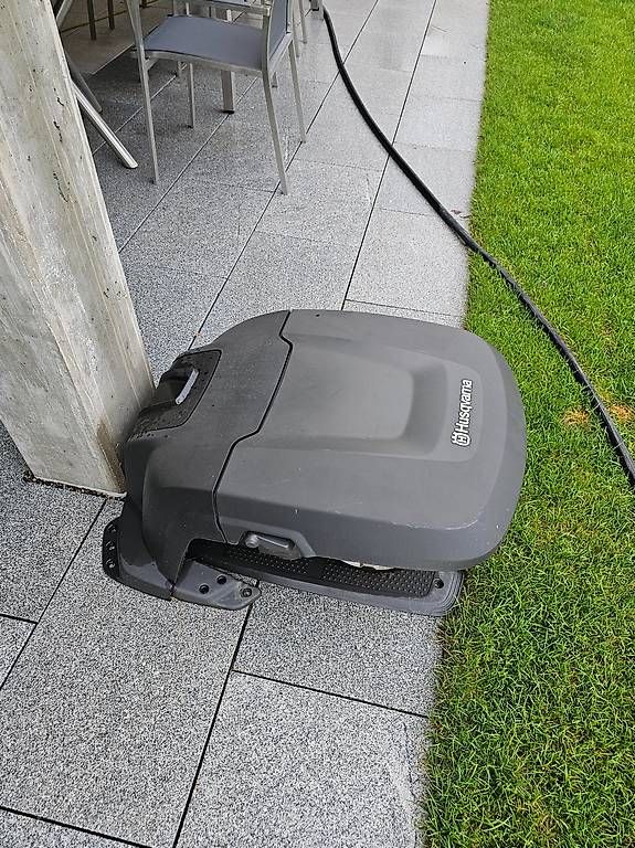 Rasenmäher: Husqvarna Automower 405x – Gebraucht aus Oetwil a.d. Limmat von romeito83 1