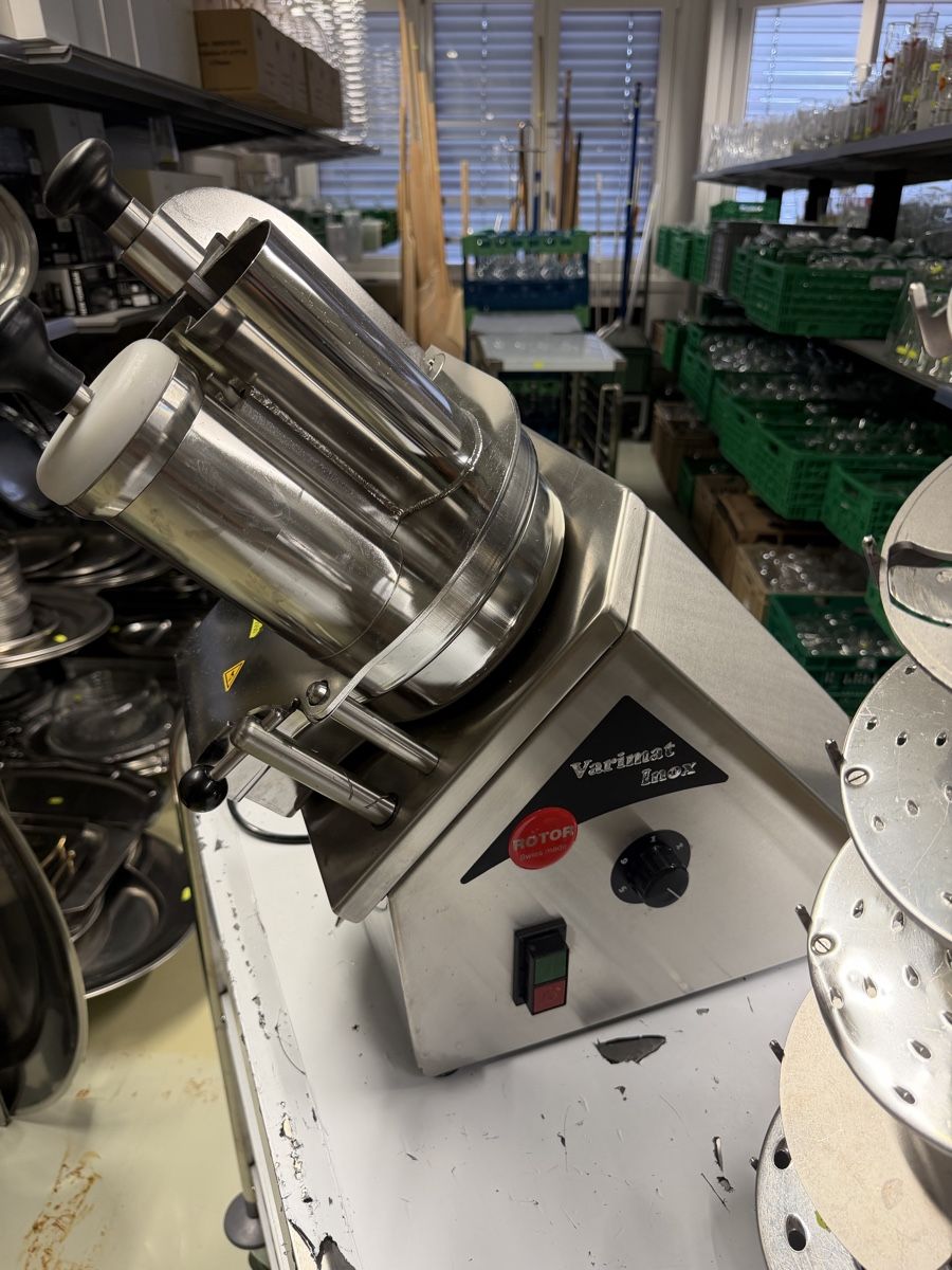 Elettrodomestici da cucina: Rotor Gemüseschneider  RG12  – Usato da Niederwangen BE venduto da HasGastrobedarf 5