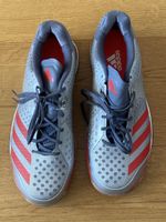 Adidas Turnschuhe Grösse 39 1/3 neuwertig