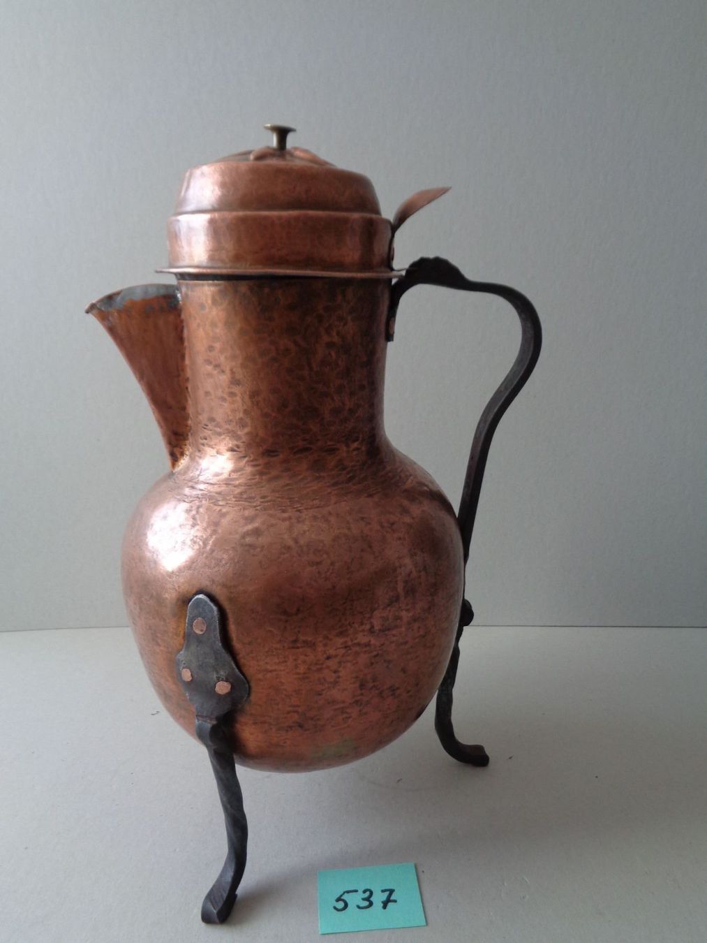 Teiere: Antiker Kaffee-Kupferkrug – Usato da Chur venduto da omonia
