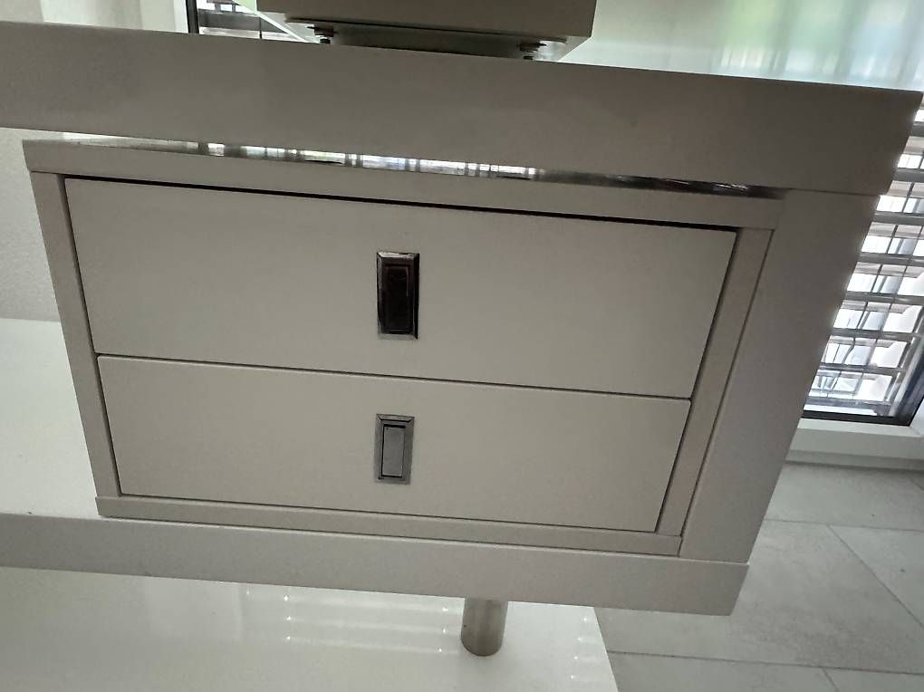 Scrivanie: Miliboo Rotating Desk  BEFORE 25.09 – Usato da Effretikon venduto da tat_qjk8 4