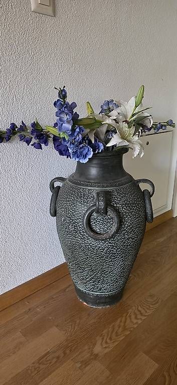 Vasen & Gefässe: Grosse Bodenvase, Amphore im antik look – Gebraucht aus Kaufdorf von Nati-Nati
