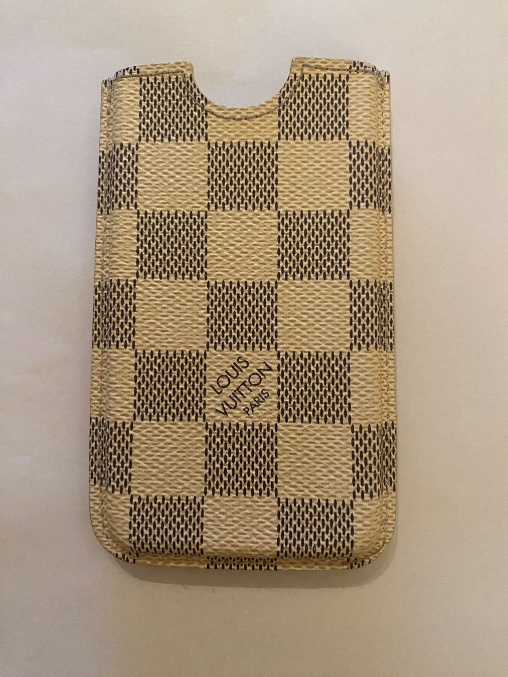 Louis Vuitton Cover & Protezioni schermo: LOUIS VUITTON Damier Azur Handy-/Papiertaschentücher-Hülle – Usato da Winkel venduto da ferrari2022