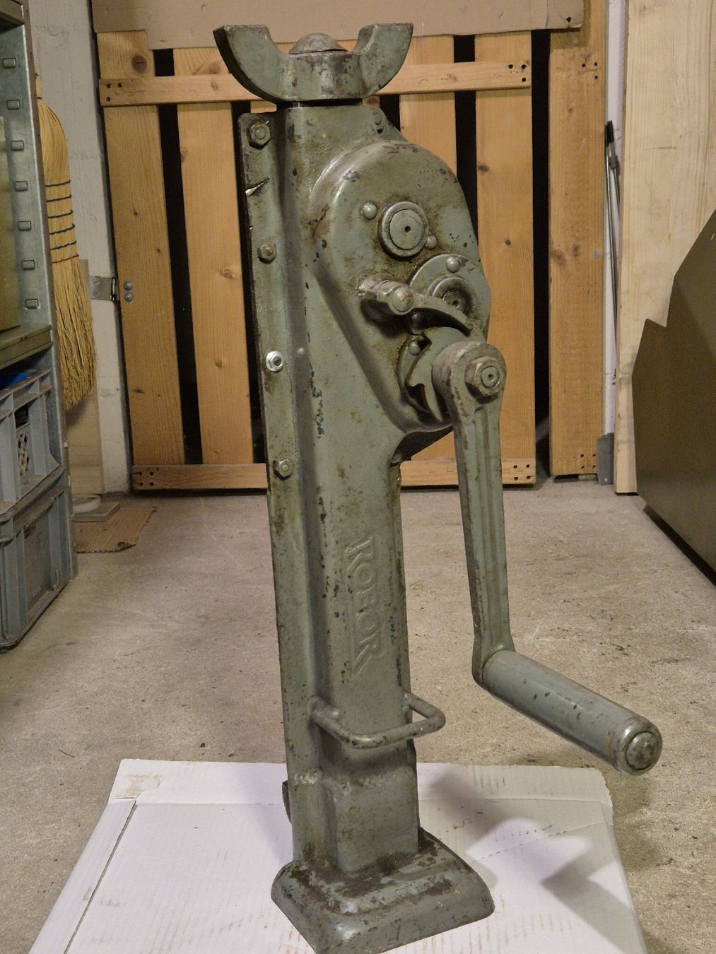 Tutti gli attrezzi: Stockwinde Robor Zahnstangenwinde, Oldtimer Garagenfund, Top – Usato da Weinfelden venduto da Sladjan68 4