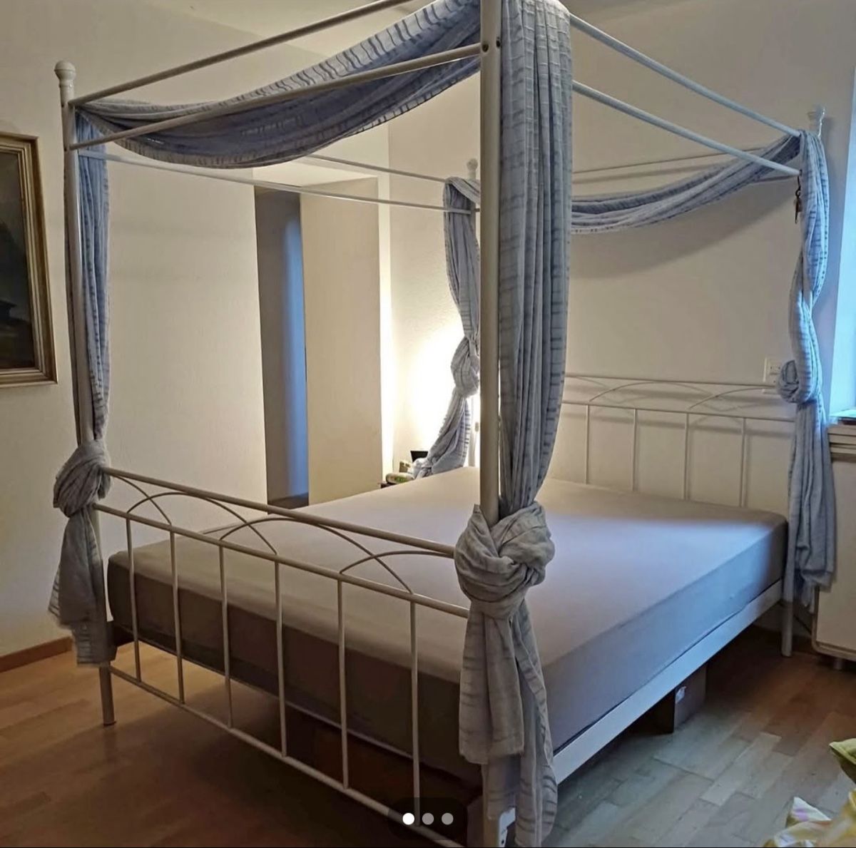 Letti: Lit métal baldaquin  – Usato da Renens VD venduto da sid_w76q