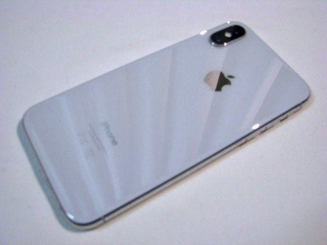 Apple Telefoni cellulari / Smartphones: Apple iPhone Xs 512 GB Silver Model A2097 Silber-Weiss – Usato da Wil ZH venduto da Arbolero 3