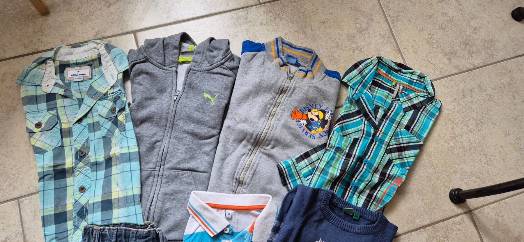 C&A Lotti & Set di vestiti: lot habits garçon 4-6 ans – Usato da Ste-Croix venduto da kar_9x7w 1