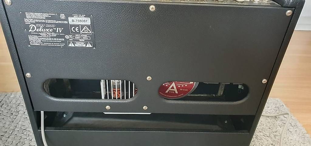 Fender Amplificatori: Fender Hot Rod Deluxe PR 246 inkl. Footswitch – Usato da Adliswil venduto da GillesFavre1 2