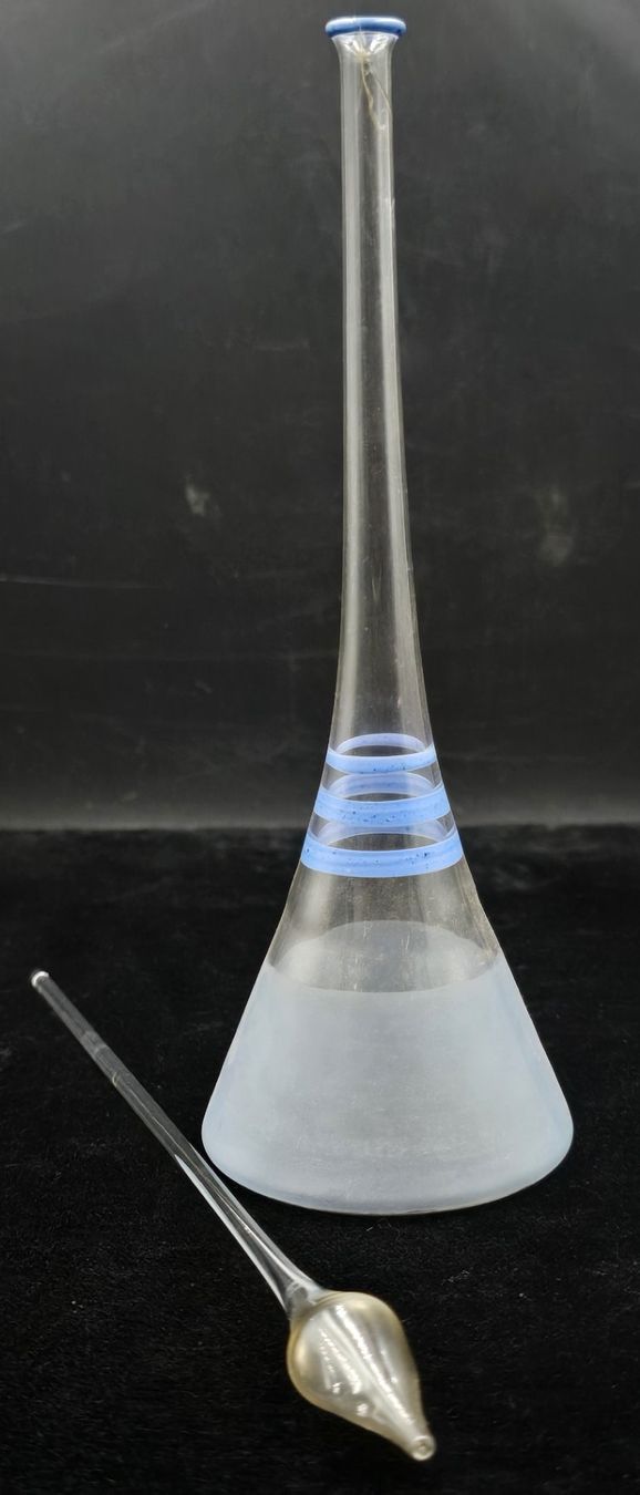 Appareils à gaz et accessoires: Alte Glasflasche mit Glaskolben – D'occasion à Rorschacherberg par snOOpydOg11 6