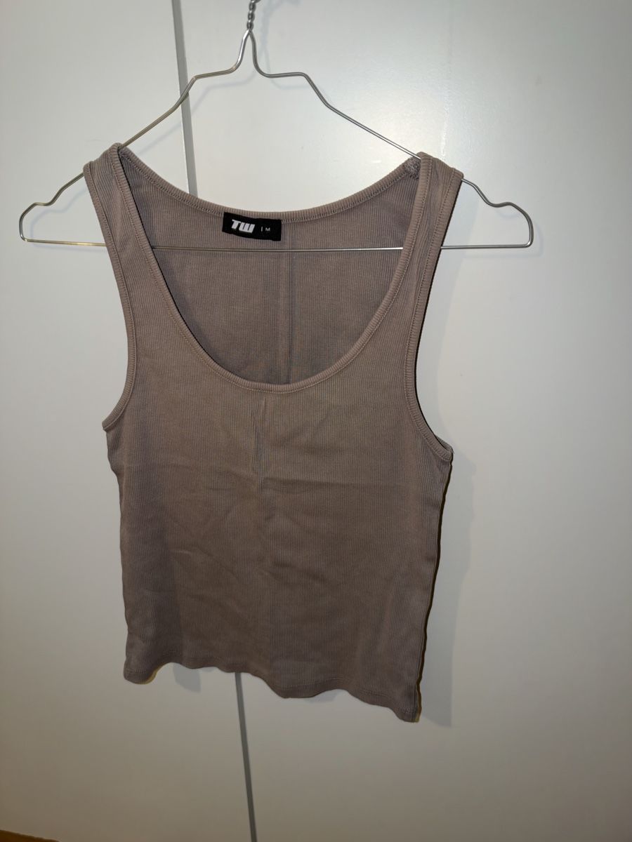 Tally Weijl Top: Tank Top gerippt beige Grösse M – Nuovo (secondo la descrizione) da Biel/Bienne venduto da Peeeep10