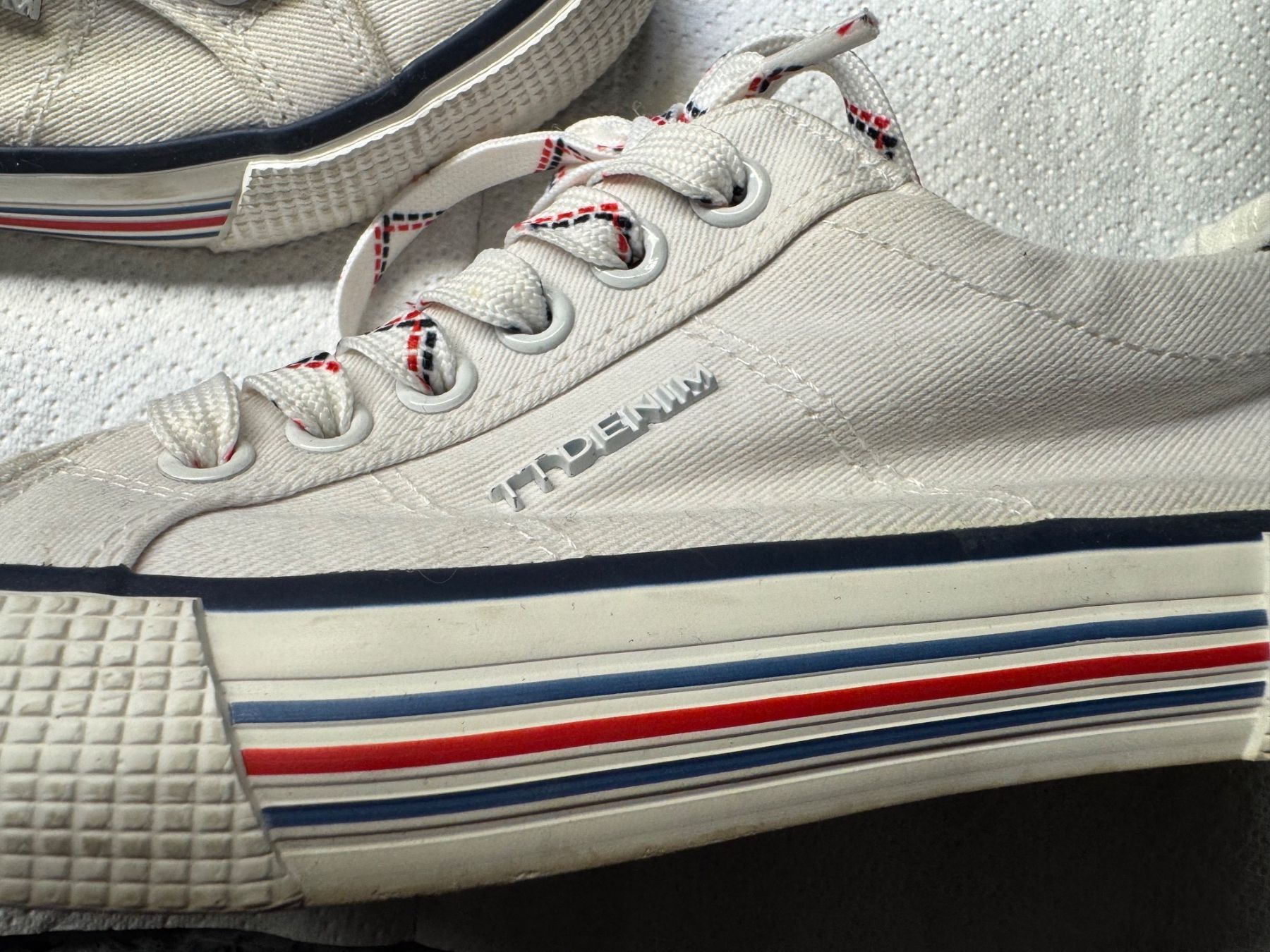 Tom Tailor Damenschuhe: Sneaker TT Denim Grösse 37 – Gebraucht aus Bronschhofen von pgds 3