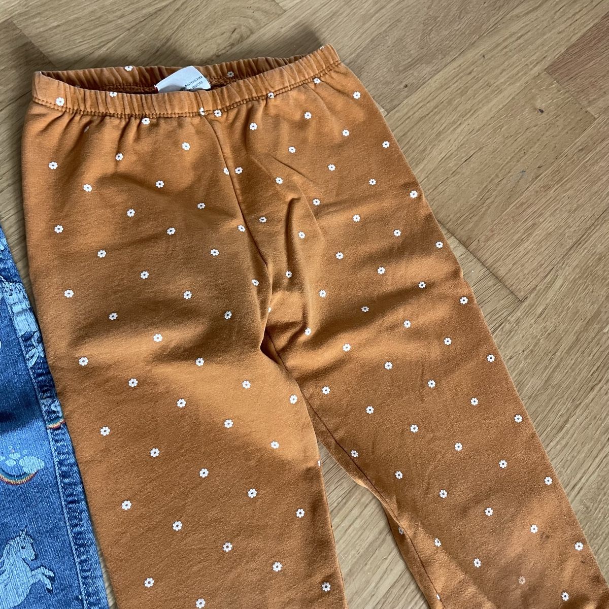 Pantaloni: Hosen 116 – Usato da Oetwil am See venduto da mar_t7ct 3