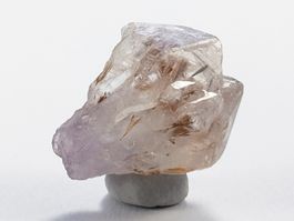 Quarz Kristall mit Cacoxenit Einschlüsse 27mm