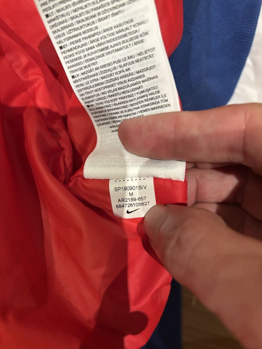 Nike Giacche: Nike Windrunner Übergangsjacke Gr. M – Usato da Zumikon venduto da djoker03 3