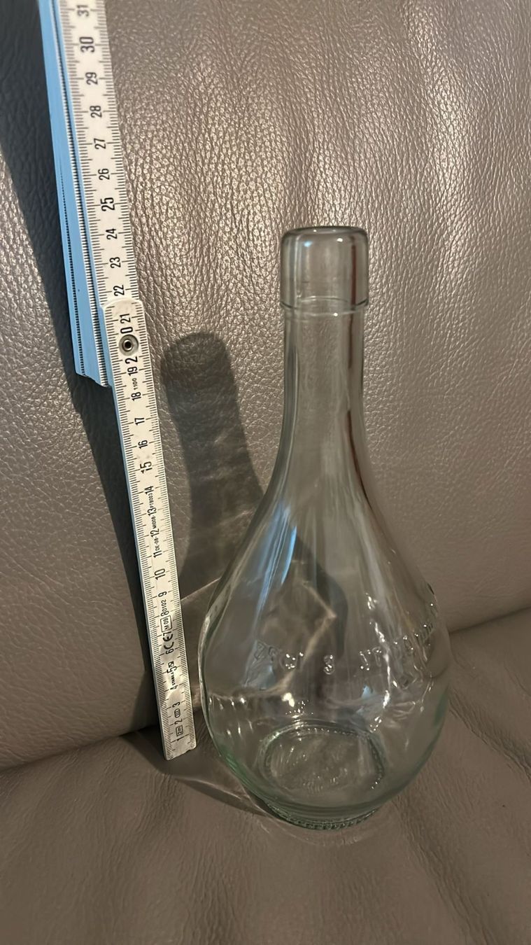 Bottiglie: Bottiglia fiasco di vino trasparente – Usato da Melano venduto da H-Sara 1