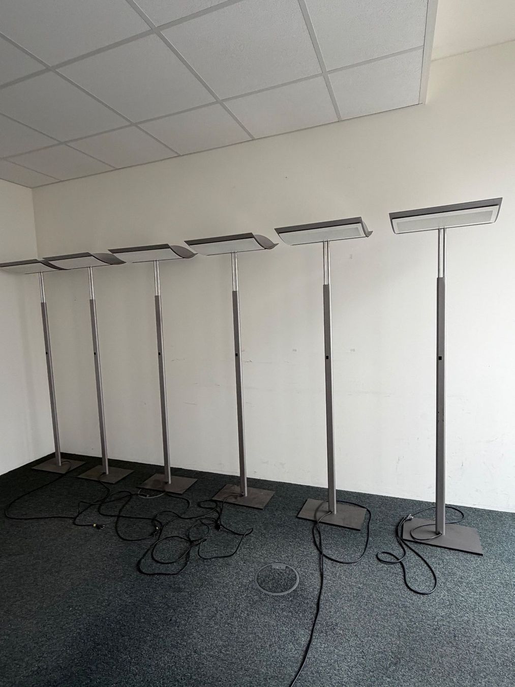 Tulux Lampade: Büroleuchten Tulux – Usato da Dättwil AG venduto da DMAG