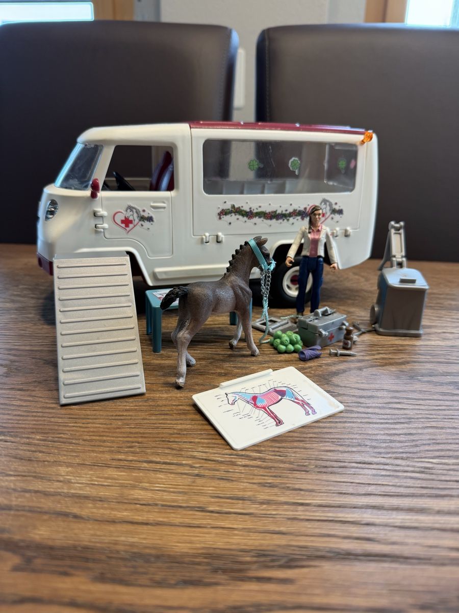 Schleich Giocattoli: Schleich Mobile Tierärztin – Usato da Auw venduto da grisu81 1