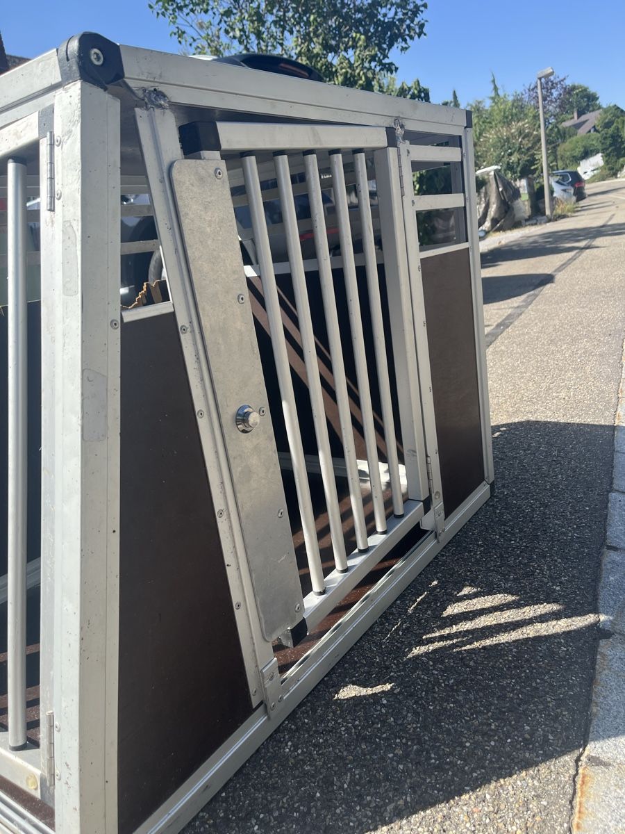 Gabbie, trasporto & Sicurezza: Hundebox – Usato da Madetswil venduto da Johnwood 2