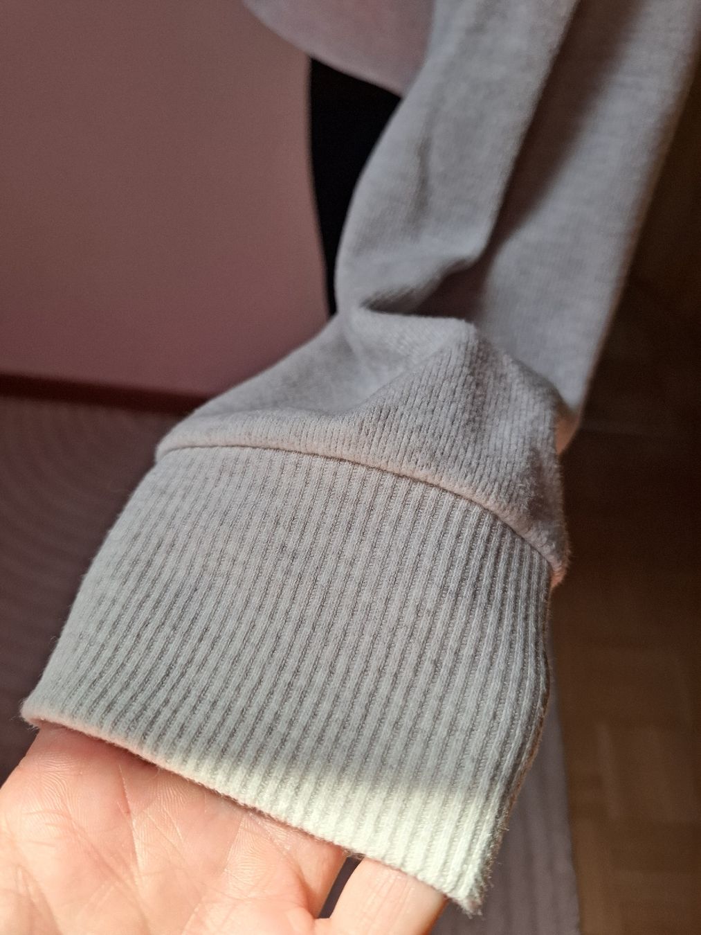 Maglioni & Felpe: Oversize Sweatshirt Gr. M Crop Schnitt Hellgrau Basic 6000 – Usato da Vinelz venduto da sonnenmond77 4