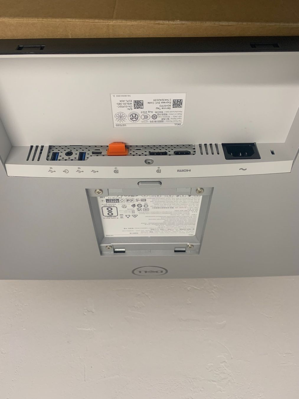 Dell Monitor: Dell Flat Panel Monitor – Usato da Schwarzenberg LU venduto da Premier22 1