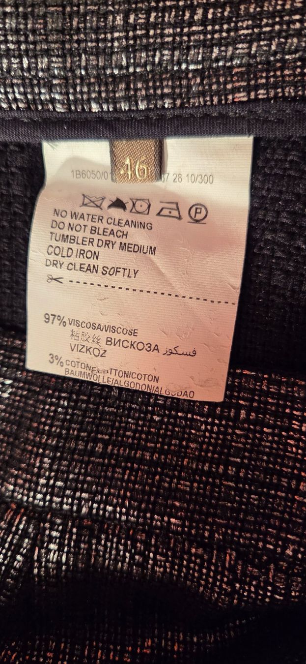 Trussardi Pantaloni: Exklusive Hose TRUSSARDI Gr. 40 NEU – Nuovo e nell'imballaggio originale da Wettswil venduto da doe_x6nz 3