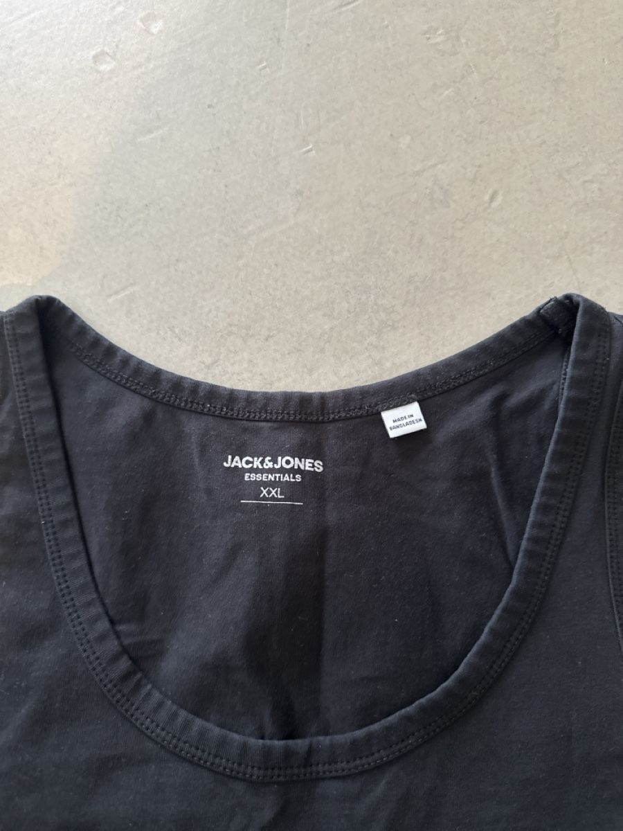 T-shirt: Tanktop Jack&Jones XXL Schwarz – Usato da Grabs venduto da ema1991 1