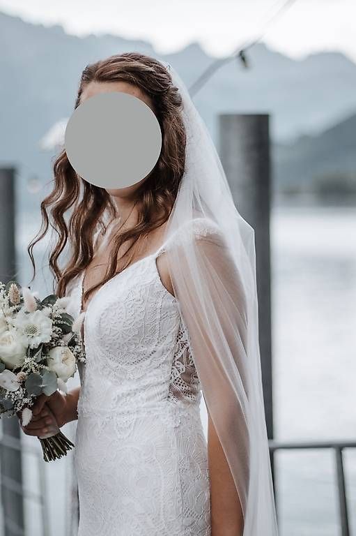 Vestiti: Traumhaftes Boho-Brautkleid mit Schlitz – Usato da Pfäffikon SZ venduto da Nadine.Jordan 4