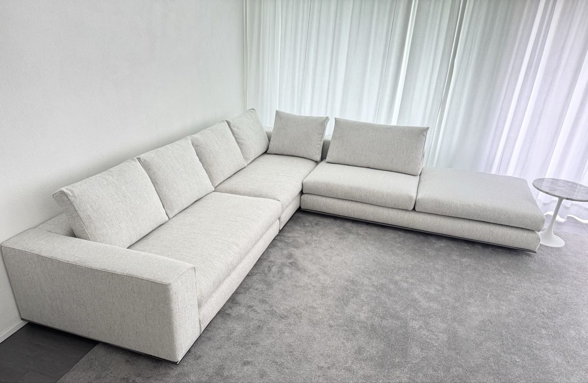 Minotti Sofas: Minotti Hamilton Sofa  – Gebraucht aus Luzern von Cube4 4