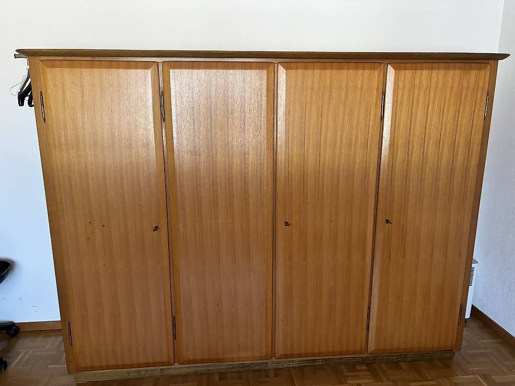 Armadi: Kleiderschrank – Usato da Lenzburg venduto da domi2905