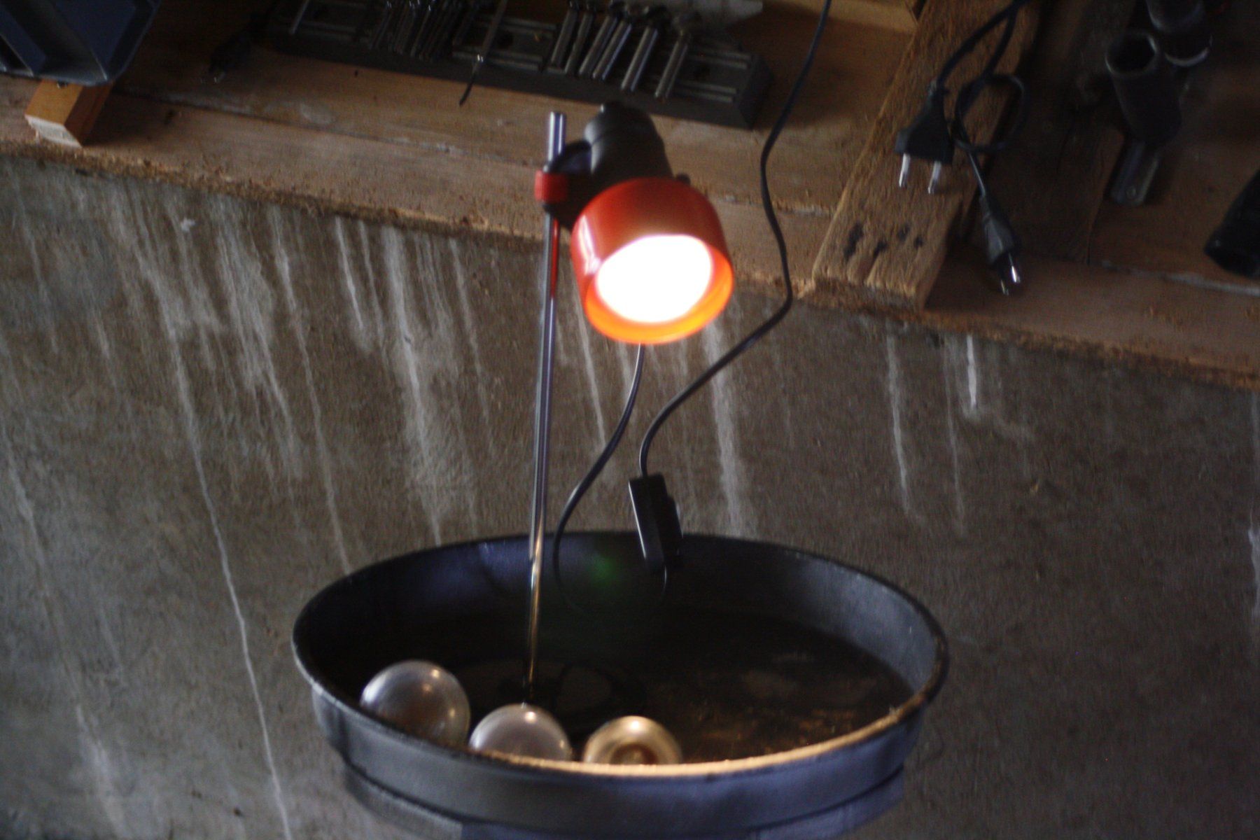Lampen: VINTAGE TISCH LAMPE MIT LED BIRNE – Gebraucht aus Wauwil von Pneuedy 1