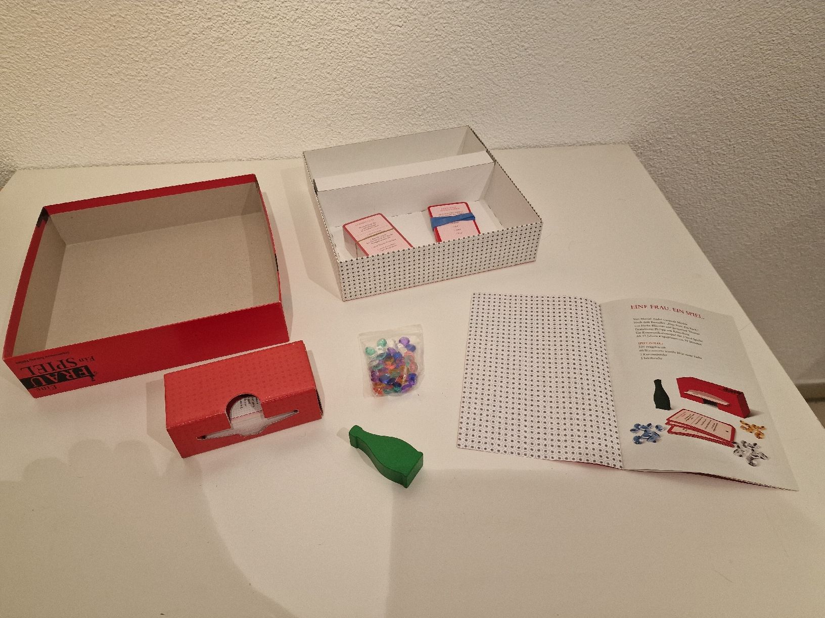 Giochi: Eine Frau -Ein Spiel – Usato da St. Margrethen SG venduto da Goldig 3