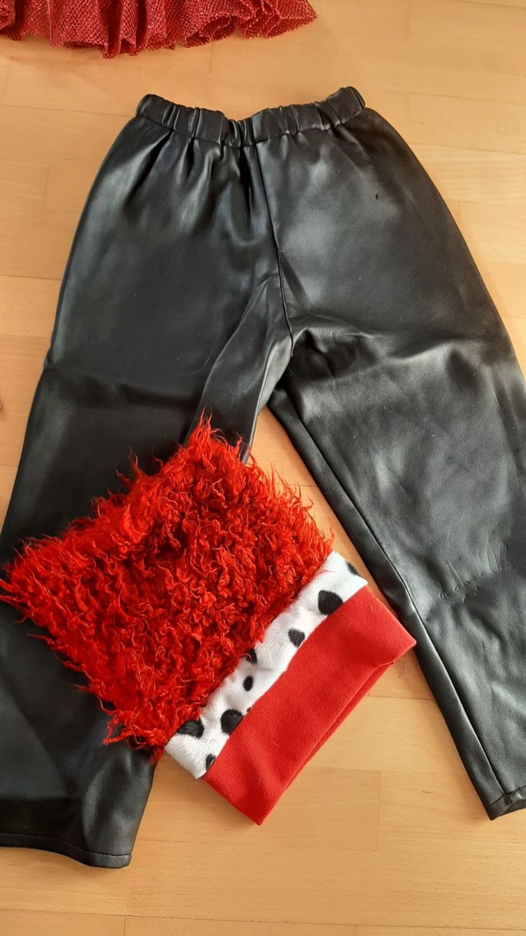 Costumi: Fasnachtskostüm Kind, 4-teilig – Usato da Kriens venduto da honig01 3