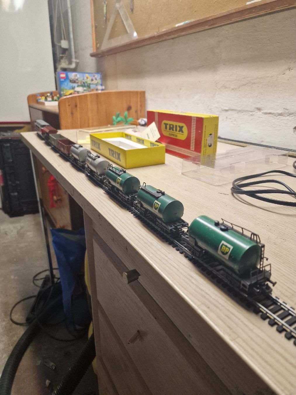 Trix Modellini di ferrovie: trix express HO mit trix Waggons  – Usato da Herzogenbuchsee venduto da ioa_zcm6 1