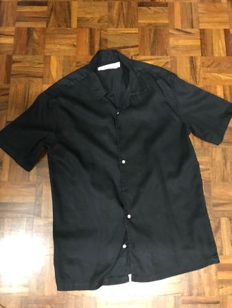 Schwarzes Sommerhemd Gr XS Bershka