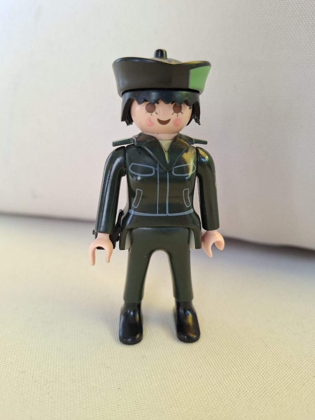 Playmobil Giocattoli: PLAYMOBIL Figur Polizistin – Usato da Balterswil venduto da Steineparadies
