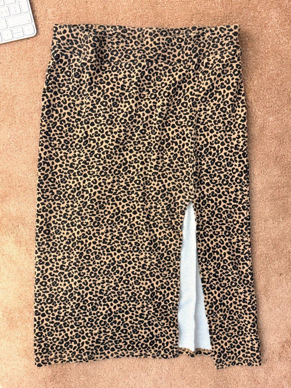 Röcke: Forever 21 Rock Leoparden-Print – Gebraucht aus Männedorf von mic_y26r
