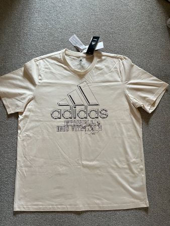 Adidas T-Shirt Gr XL. Fabrikneu