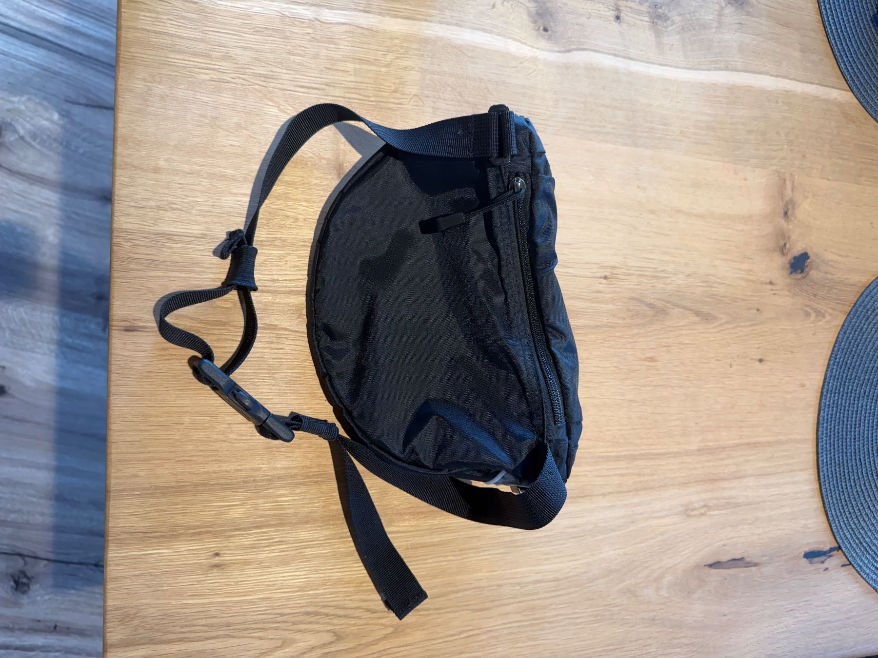 Supreme Borse: Bauchtasche Supreme x Nike – Nuovo (secondo la descrizione) da Kallnach venduto da Regenbogen44 2