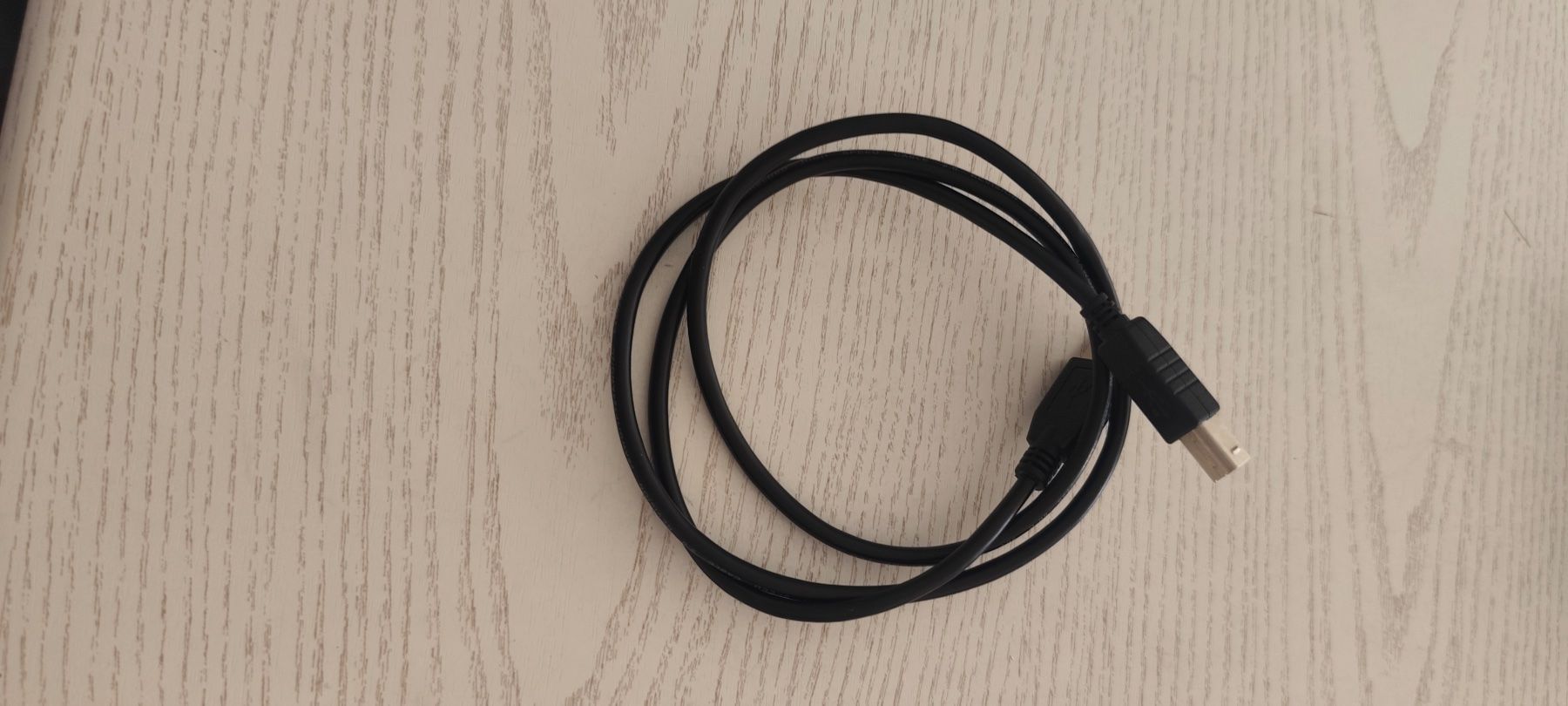 Cavi: Câble USB vers FireWire 6 broches 4 broches noir – Usato da Aigle venduto da Dadavd