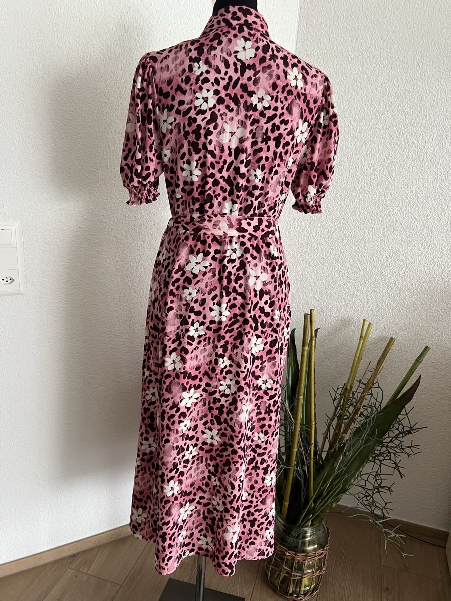 Kleider: Kleid rosa Blumen-Muster Kurzarm Grösse 40 – Gebraucht aus Luzern von suhamadlun 1