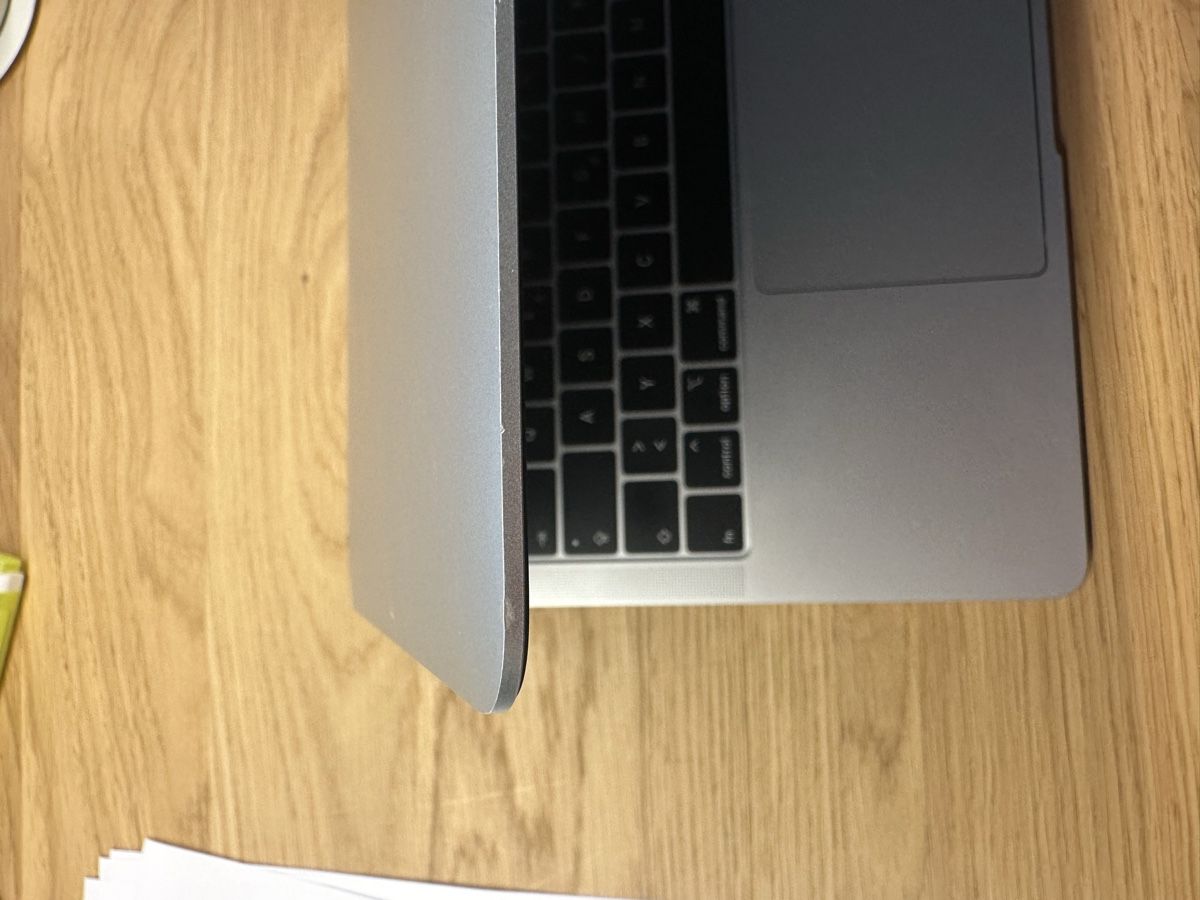 Apple Notebook: Apple MacBook Air silber 2018 gebraucht – Usato da Wil SG venduto da val_hx8l 2