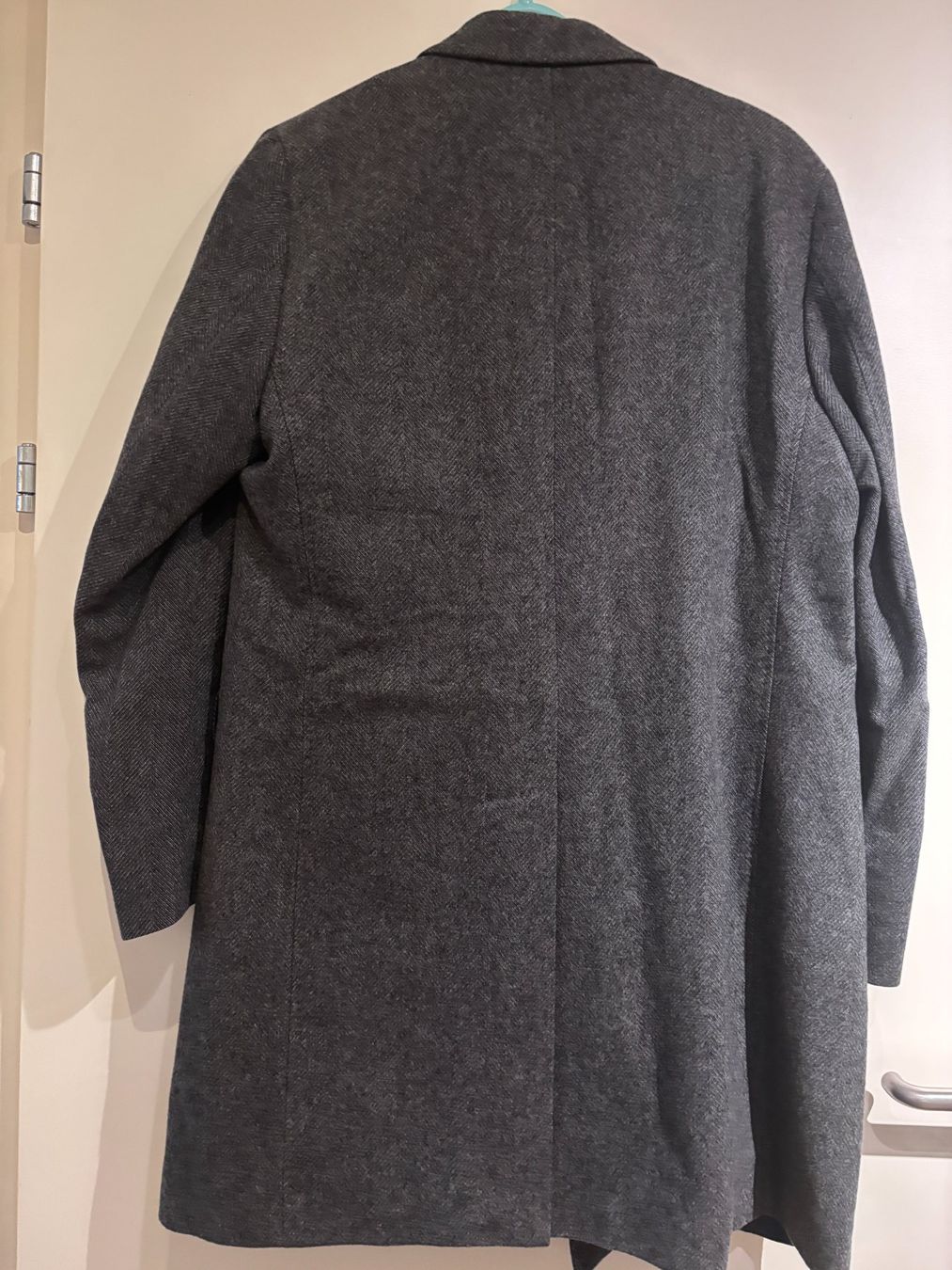 Massimo Dutti Cappotti: Massimo Dutti Elegante Herren Wintermantel Gr.54 – Usato da Wallisellen venduto da ASZT 3